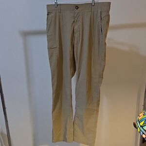 Classic Men's Khaki Chinos